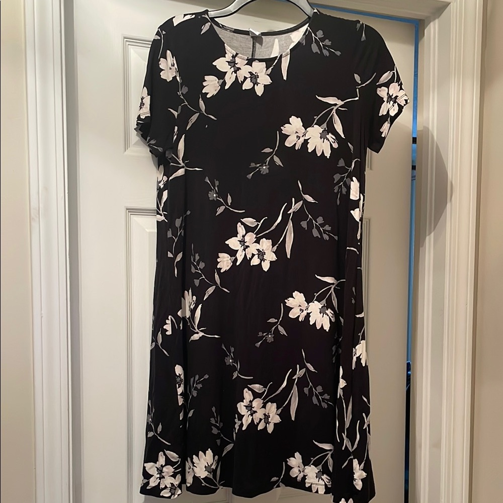 Old navy Floral Black and White Dress